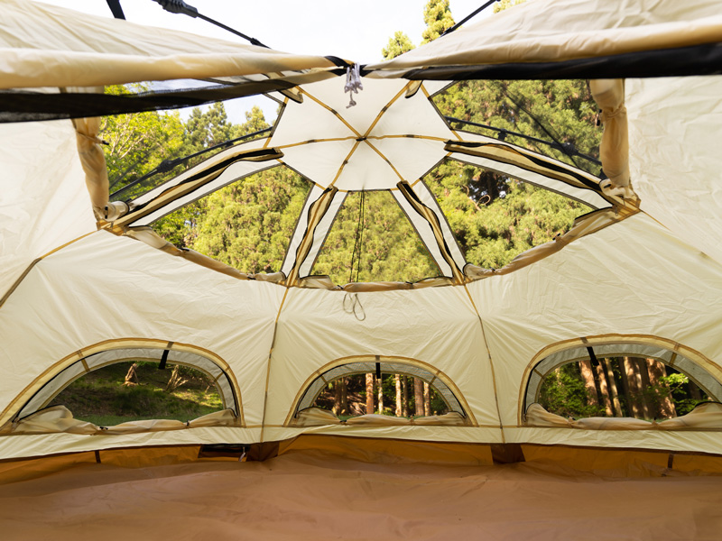 迷你蘑菇帳篷的主要特點（通風窗，創造舒適的睡眠區）