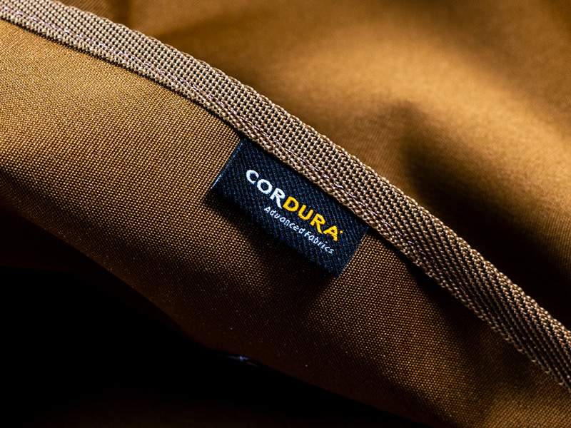  デカショバCDのメインの特徴（高耐久なCORDURA®ポリエステル）