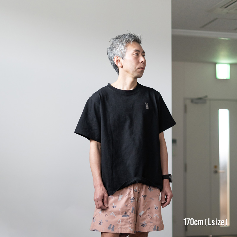 TS082-WH-M オハティー（M/L/XL）の着用イメージ