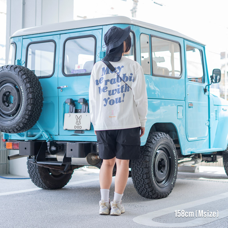 TS084-WH-M ウサコットンロンティーM/L/XLの着用イメージ