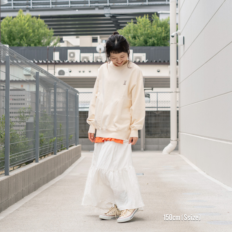 JK058-IV-S ウサロゴスウェットS/M/L/XLの着用イメージ