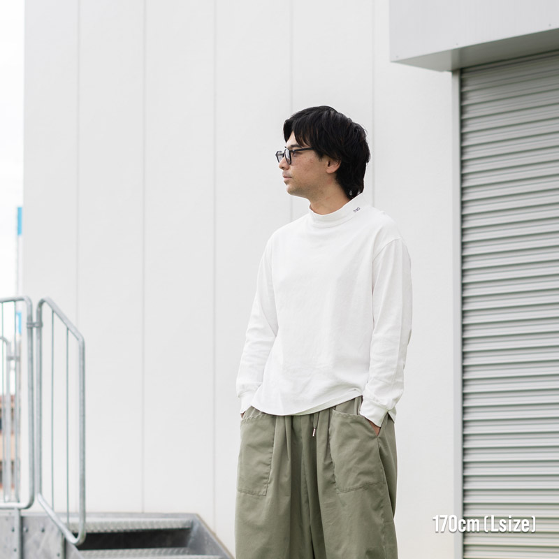 TS113-WH-M キャンパーノ・モックネックM/L/XLの着用イメージ