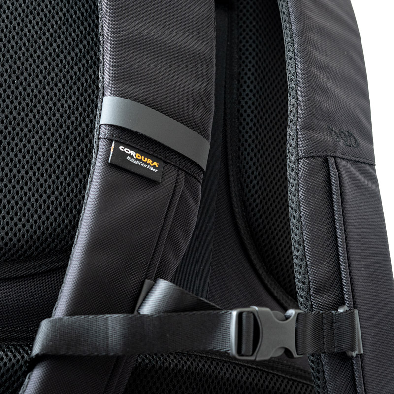  バリビジバCDのメインの特徴（軽量で高耐久なコーデュラ®バリスティック ホロフィル エアー ナイロン（CORDURA® Ballistic Hollofil AIR™ Nylon））