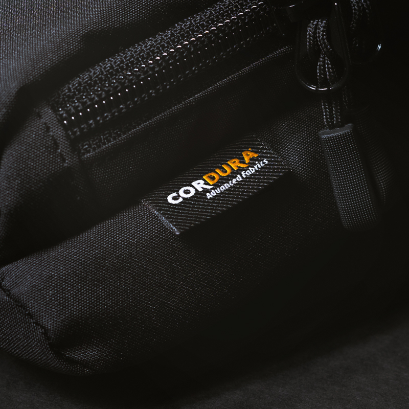 ボディバCDのメインの特徴(高耐久なCORDURA®ポリエステル)