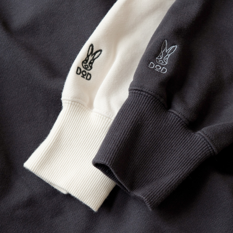 デカロゴフーディ（アイボリー/スミクロ） - DOD（ディーオーディー