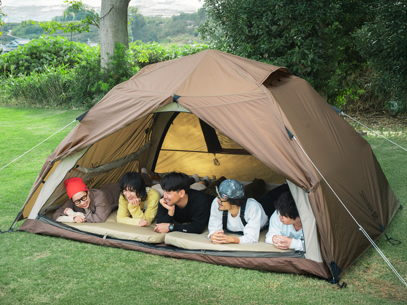  ガシーンテントのメインの特徴（大人5人が「川の字」で眠れる広々空間）