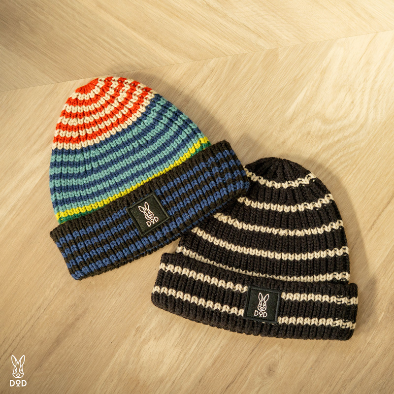 ウサロゴニットキャップ(サックス/キャメル/パープル/ブラック/杢グレー/クレイジーボーダー/黒×白ボーダー）HT102-BL/CA/PP/BK/GY-F