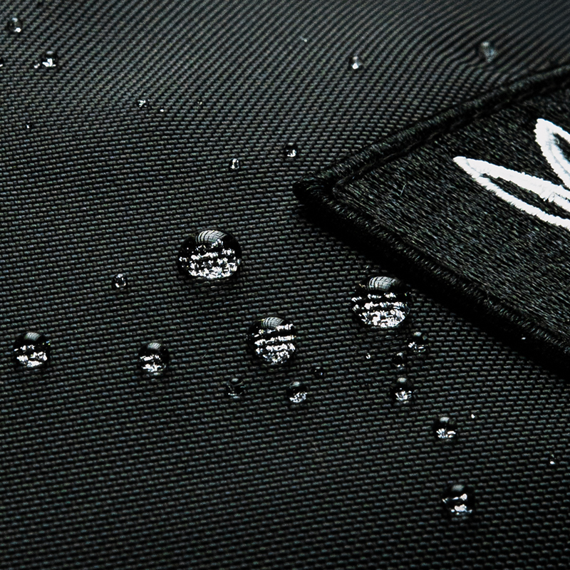  ナニゲニーショルダーのメインの特徴（突然の雨でもナニゲに安心。）