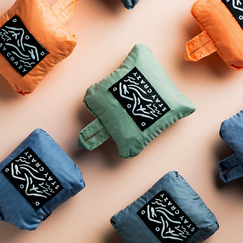  MCB(8)のメインの特徴（選べる4色展開）