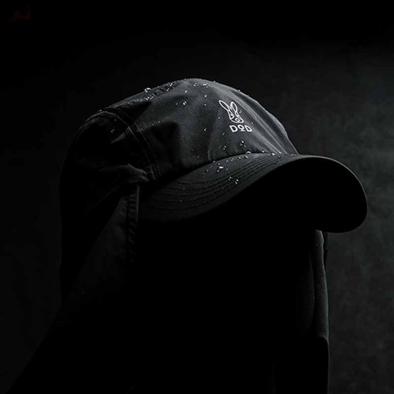  カッパーダ・キャップ（フリーサイズ）のメインの特徴（風のある雨の中でも快適に着用できる、防水仕様・透湿素材）