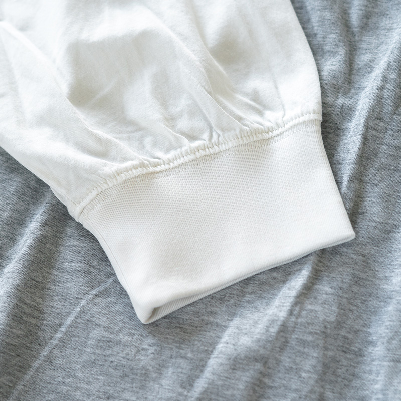  ウサロゴシャツML/LXLのメインの特徴（UVカット加工を施した、ライトウェイトなTシャツ生地を採用）