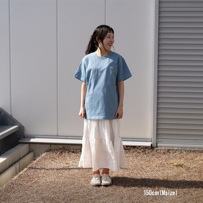 TS248-WH-M キュウジツTEE(M/L/XL)の着用イメージ