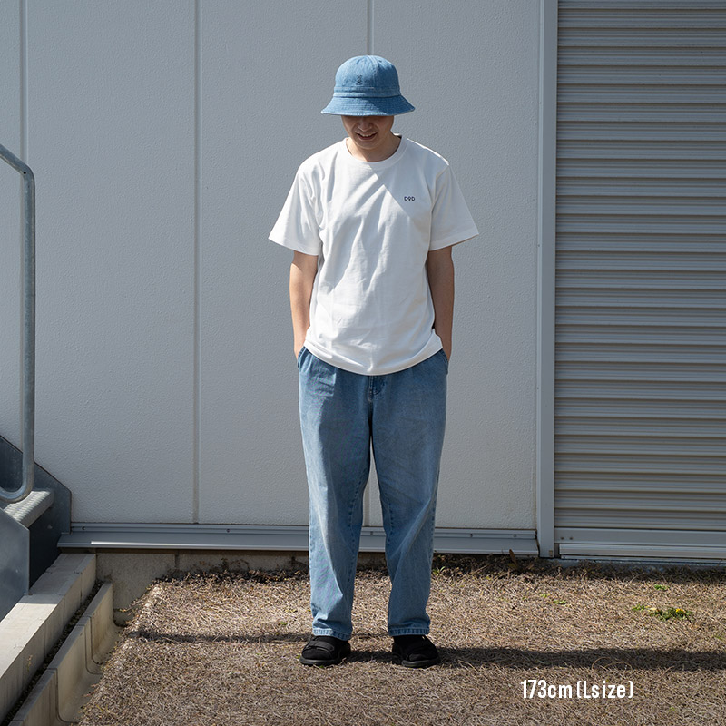 TS248-WH-M キュウジツTEE(M/L/XL)の着用イメージ