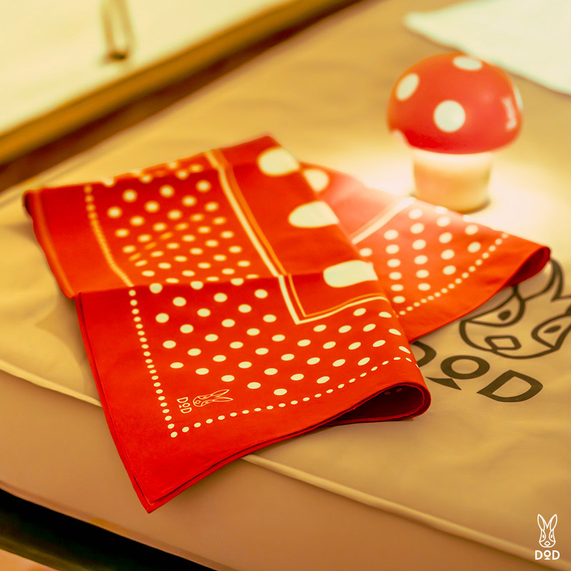 オーバンダナ(フリーサイズ)（ライトグレー/レッド/カーキ）FAB279-IV/RD/KH-F