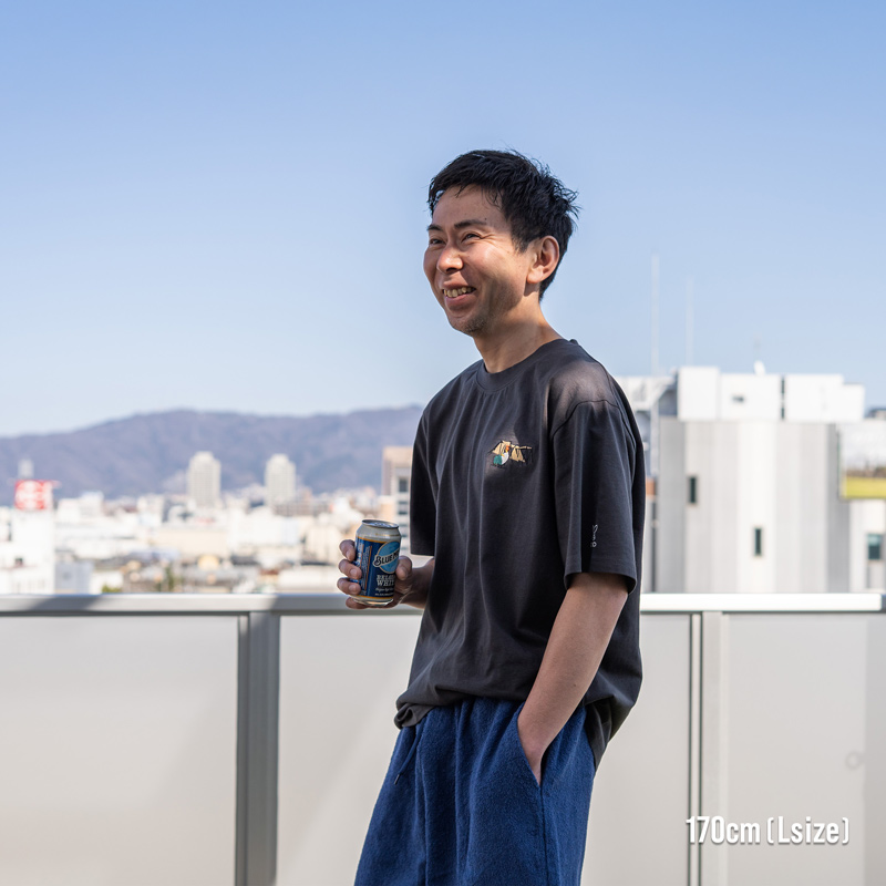 TS194-WH-M オン・オフTEE(M/L/XL)の着用イメージ