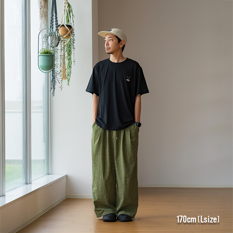  ステクレウサギTEE（M/L/XL）の着用イメージ