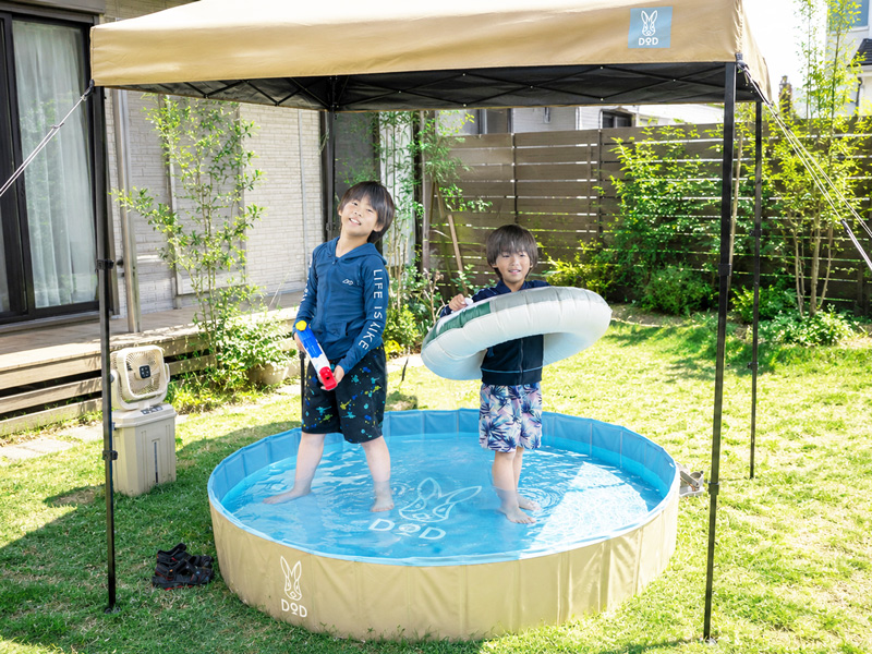  ちょこっとタープのメインの特徴（庭でのプール遊びに）