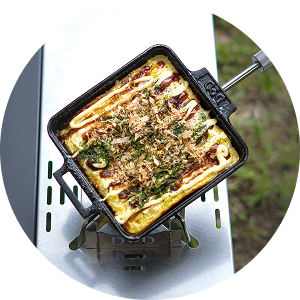 キャンプ場でご飯を作る様子