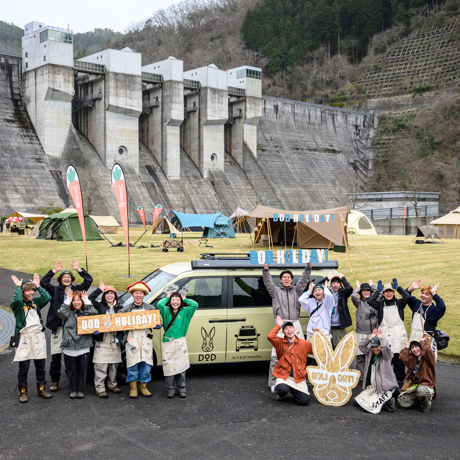 DOD編集部のメンバー集合写真