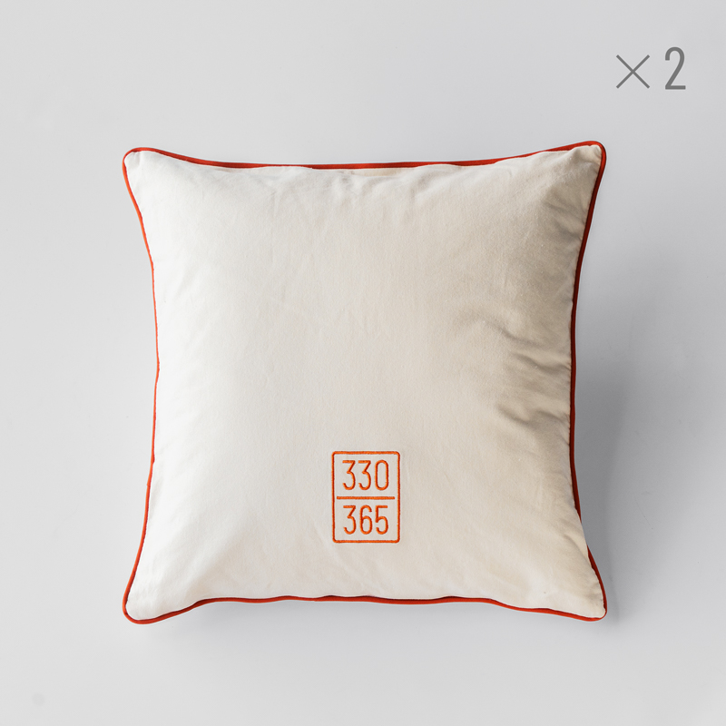 アウトドアブランド「DOD（ディーオーディー）」の、日常を彩るライフスタイルライン「330（さんさんまる）」シリーズのfave cushion cover（DH2-004-IV）