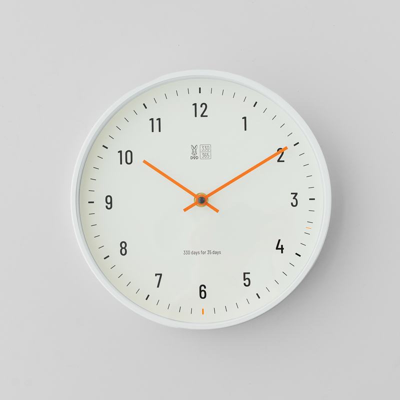 アウトドアブランド「DOD（ディーオーディー）」の、日常を彩るライフスタイルライン「330（さんさんまる）」シリーズのfave wall clock（DH2-006-IV）