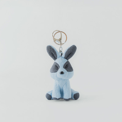 アウトドアブランド「DOD（ディーオーディー）」の、日常を彩るライフスタイルライン「330（さんさんまる）」シリーズのfave stuffed keychain（DH6-002-BL）